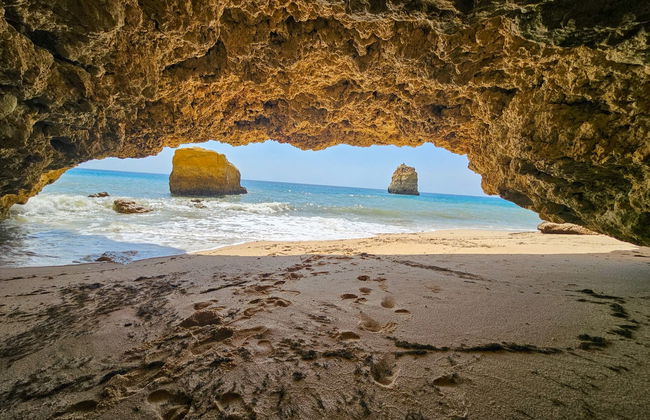 Excursión a las cuevas de Benagil, Algar Seco y la playa de la Marina - Foto 3