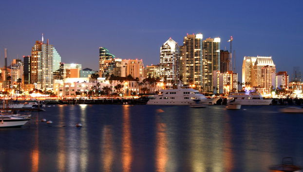 Paseo en barco al atardecer - Foto 4
