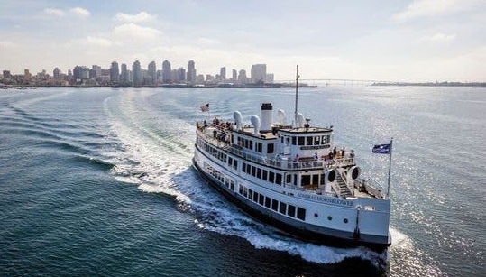 Paseo en barco al atardecer - Foto 3
