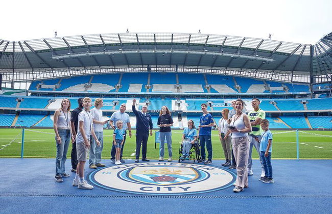 Excursão dos bastidores do Manchester City FC do Estádio Etihad - Foto 1