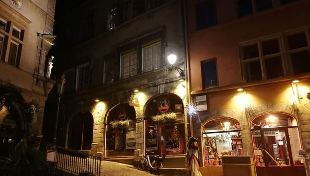 Dunkles Lyon - Foto 2