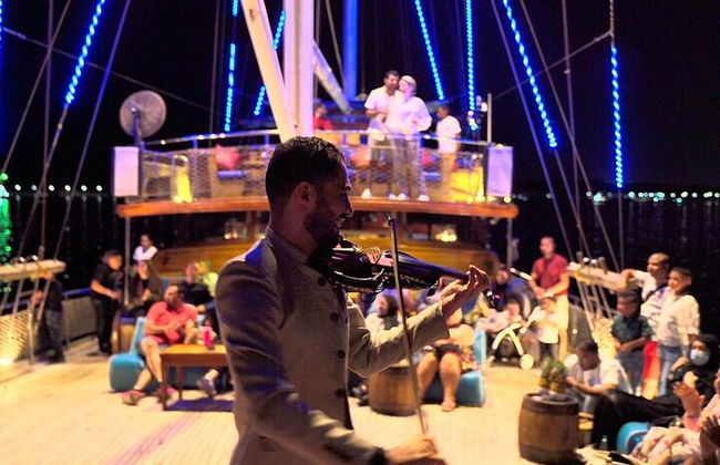 Crucero por la noche en Sharm El Sheikh y entretenimiento con danza del vientre - Foto 8