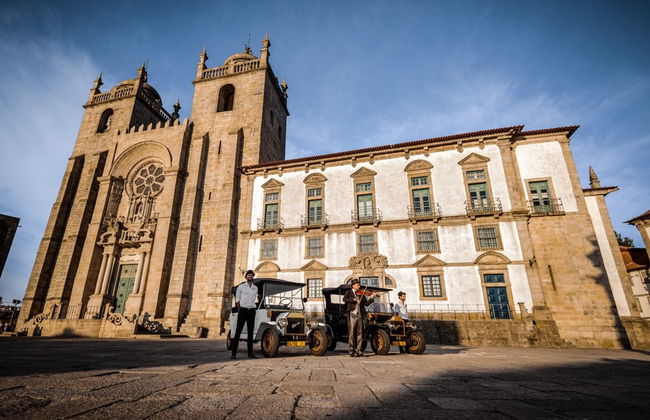 Tour privado en coche clásico por Oporto - Foto 7