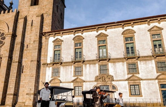 Tour privado en coche clásico por Oporto - Foto 20
