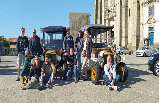 Tour privado en coche clásico por Oporto - Foto 16