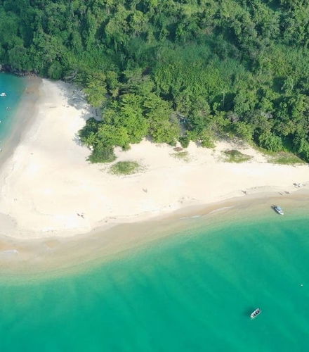 Foto de Excursión por el norte de Ubatuba en barco