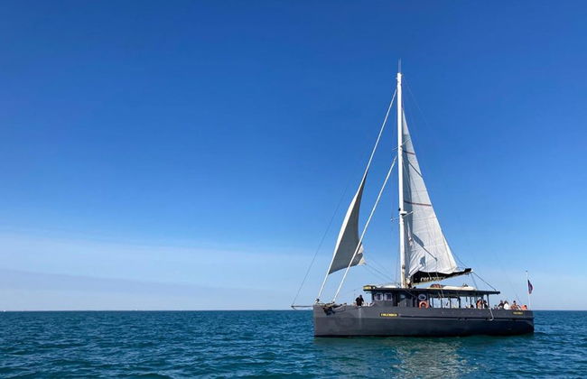 Paseo en velero por La Rochelle - Foto 3