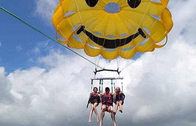 Parasailing en Cala Bona - Foto 4