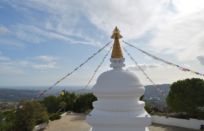 Buddhist Stupa & White Villages Axarquia Day Trip - Foto 7