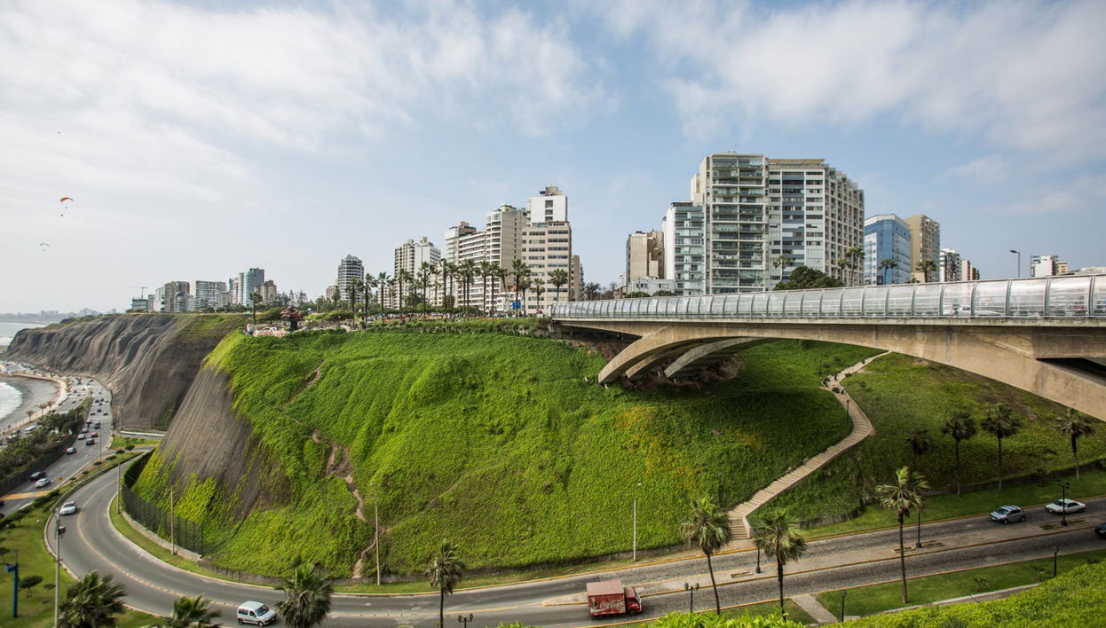 Visite à vélo du centre historique colonial de Lima - Photo 1