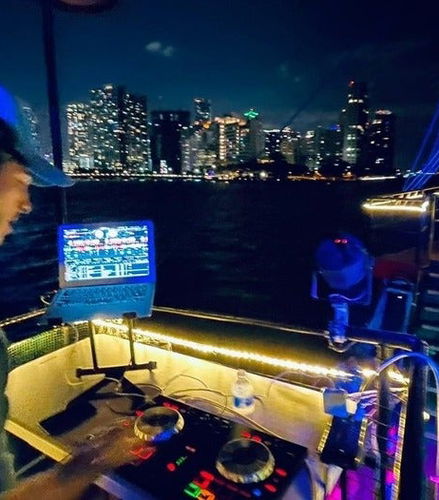 Foto de Fiesta en barco por Miami