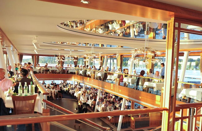 Lake Starnberg Dinner Cruise + Classical Music Concert - Photo 2