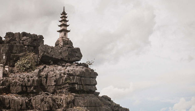 Excursión a Ninh Binh: Hoa Lu, Mua Cave y Reserva Natural de Van Long - Foto 4