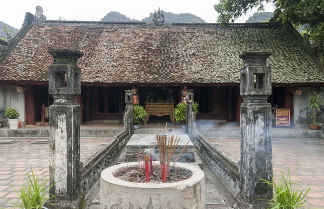 Ninh Binh Day Trip: Hoa Lu, Mua Cave & Van Long Natural Reserve - Foto 3