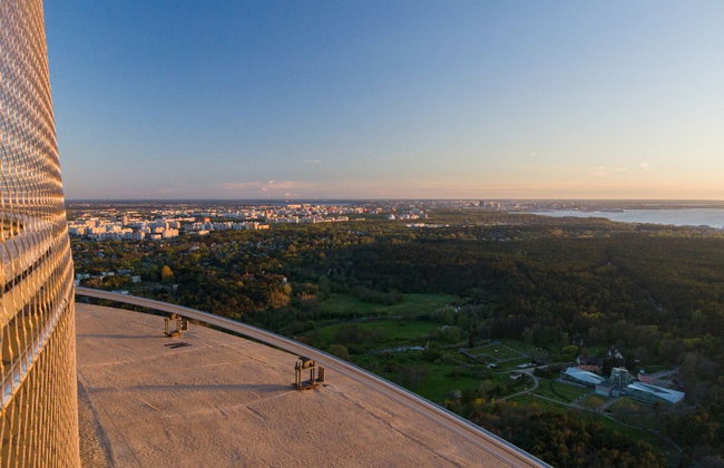 Balade sur la terrasse de la Tour de Télévision - Photo 5