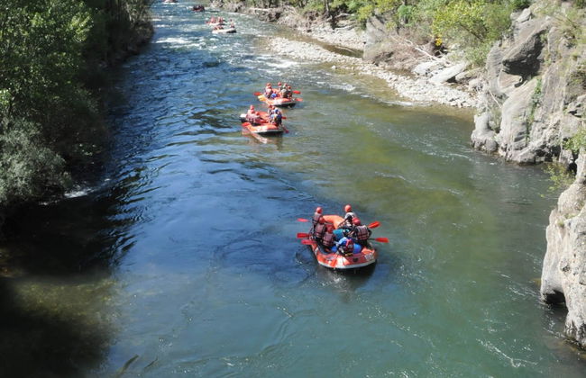Rafting en el río Noguera Pallaresa - Photo 3