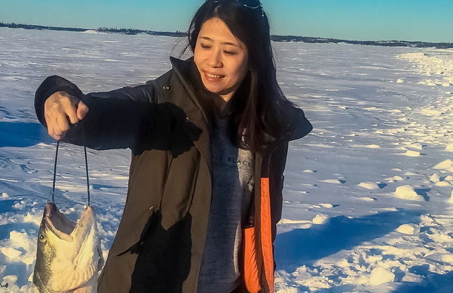 Pesca en el hielo en el Great Slave Lake - Foto 16