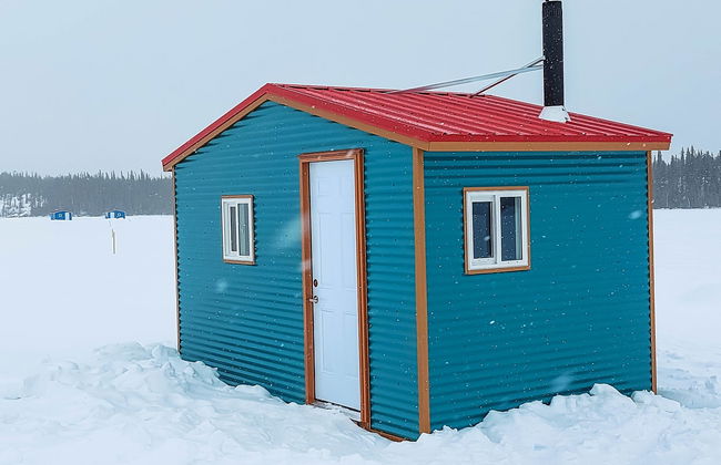 Pesca en el hielo en el Great Slave Lake - Foto 7