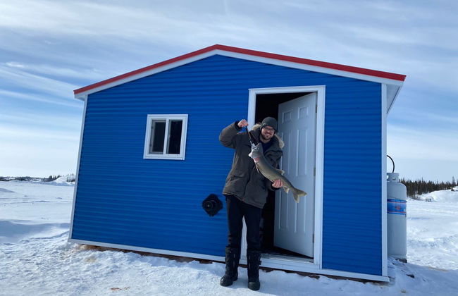 Pesca en el hielo en el Great Slave Lake - Foto 15
