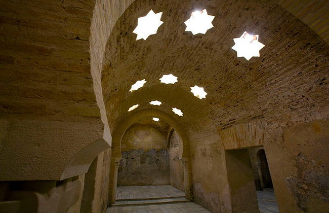 Tour pelos Banhos Árabes e Palácio de Villardompardo - Foto 3