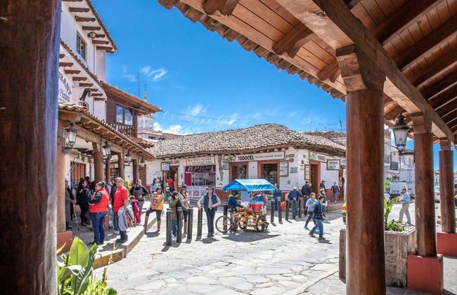 Day Trip to Mazamitla and Mundo Aventura Eco Park Waterfall - Foto 2