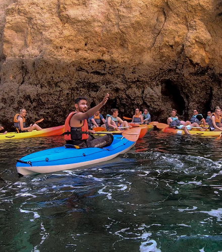 Foto de Tour en kayak por Ponta da Piedade