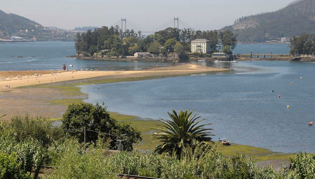 Ferry à ilha de San Simón - Foto 4