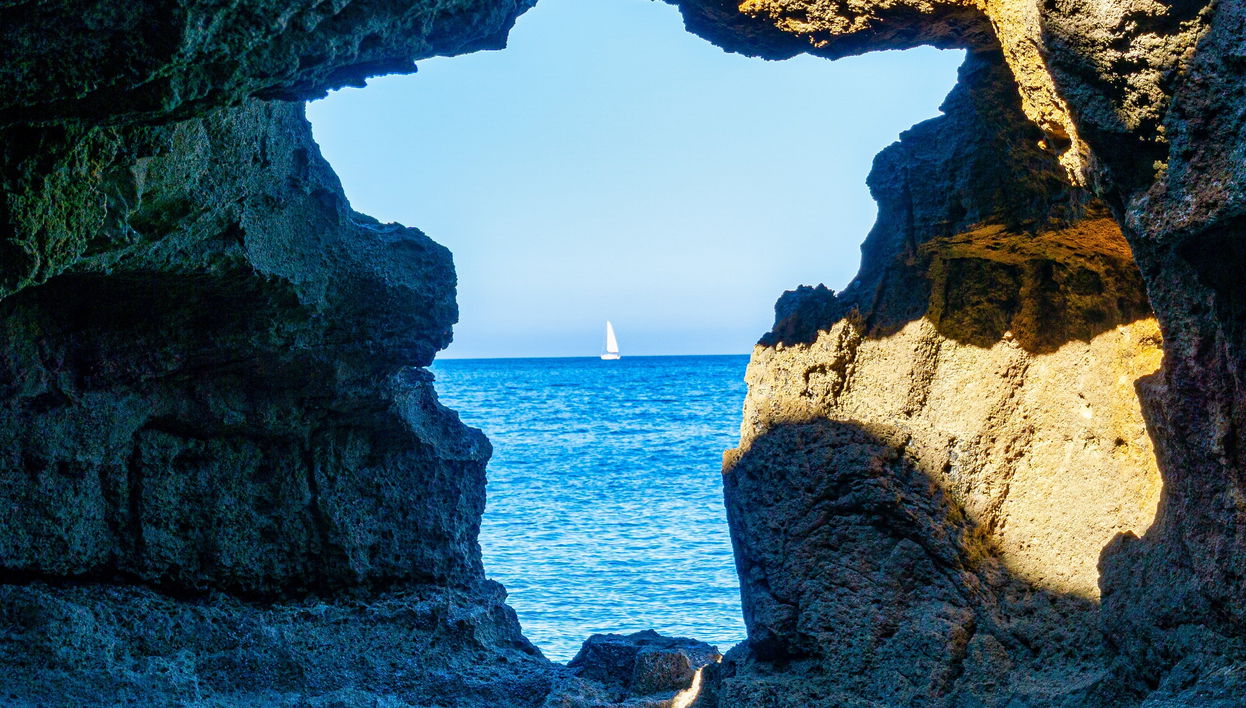 Excursión en catamarán a la isla de Portichol con paella