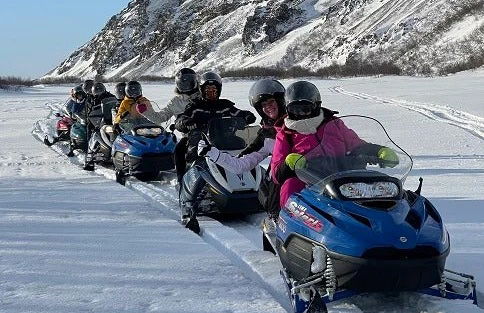Paseo en moto de nieve por el lago Mývatn - Foto 2