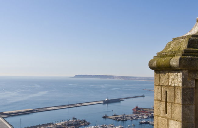 Degustación de vinos en el castillo de Santa Bárbara - Foto 4