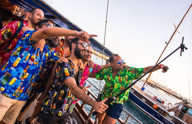 Fiesta en barco pirata por la bahía de Sliema - Foto 3