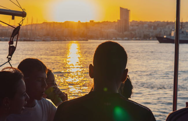 Fiesta en barco pirata por la bahía de Sliema - Foto 7