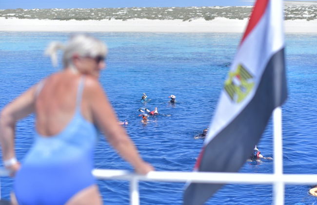 Passeio de barco por Sataya Reef + Snorkel com golfinhos - Foto 3