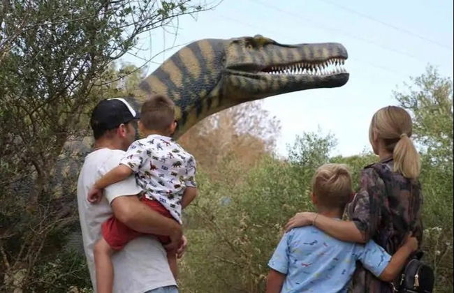 Excursión a las cuevas dels Hams y Dinosaurland - Foto 3