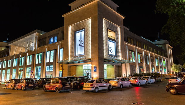 Baku Shopping Tour - Photo 2