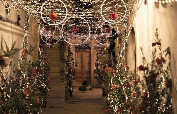 Alberobello and Locorotondo Christmas Tour - Photo 4