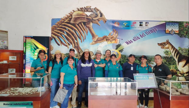 Tour of Villavieja + Boat Tour - Photo 2