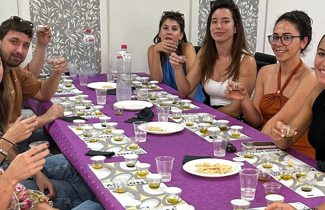 Cata de aceite de oliva en Villacarrillo - Foto 4