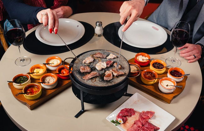 Comida o cena de fondue en el restaurante Casa Di Pietro - Foto 4