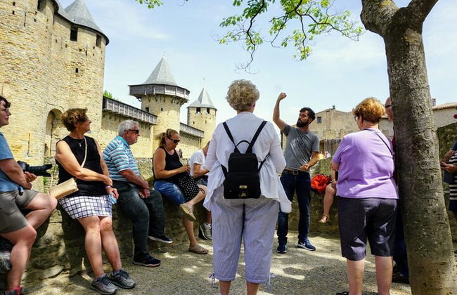 Small group tour of the Cité de Carcassonne - Foto 1