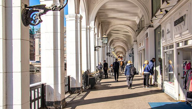 Sulle orme della Hansa ad Amburgo con un Locale - Foto 2