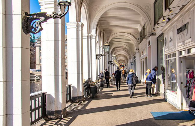 Sulle orme della Hansa ad Amburgo con un Locale - Foto 2