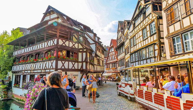 Strasburgo architettonica: tour privato con un esperto locale - Foto 4