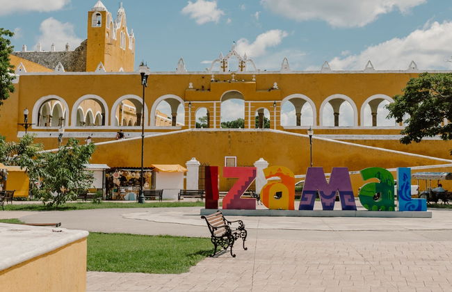 Chichén Itzá, Izamal, & Valladolid Tour - Foto 1