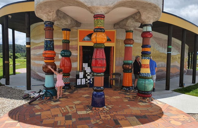 Excursión a las cuevas Kawiti, el bosque de Opua y Hundertwasser - Foto 3