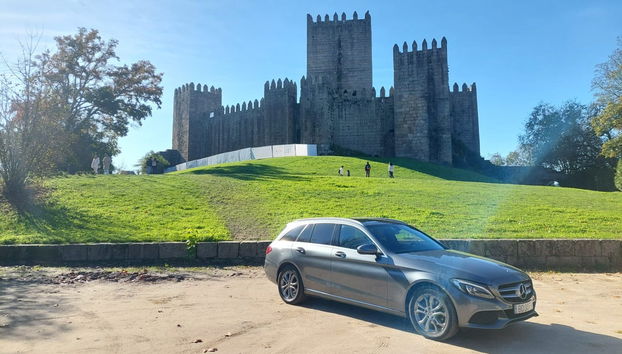 Guimarães Tour + Wine Tasting - Photo 2