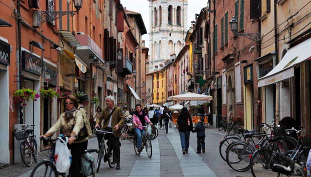 Ferrara Private Tour - Photo 2