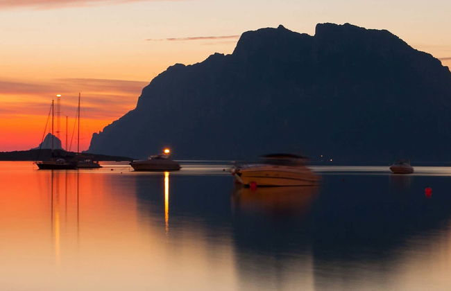 Balade en bateau au coucher du soleil avec apéritif + Dîner à Costa Corallina - Photo 5