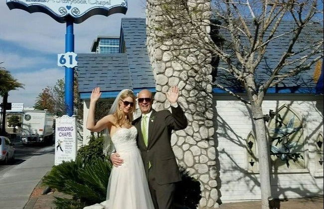 Boda en la capilla Graceland - Foto 4