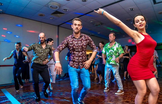 Punta Cana Salsa Dancing Class - Foto 2